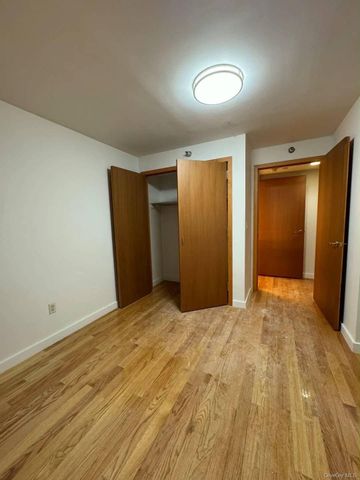 13338 Sanford Avenue 11E, Flushing, NY 11355