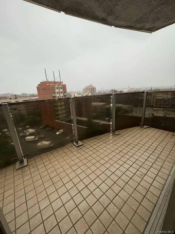 13338 Sanford Avenue 11E, Flushing, NY 11355
