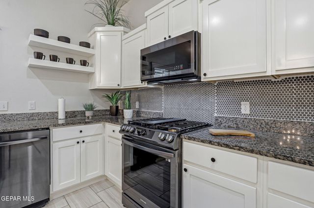 6036 Oleaster Drive, El Paso, TX 79932