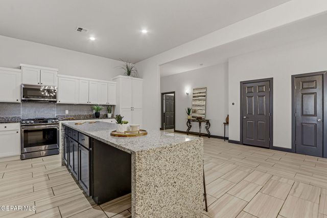 6036 Oleaster Drive, El Paso, TX 79932