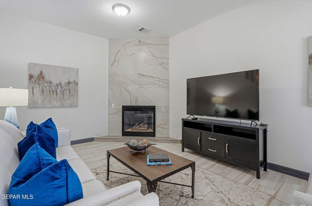 6036 Oleaster Drive, El Paso, TX 79932