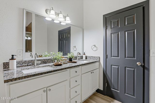 6036 Oleaster Drive, El Paso, TX 79932