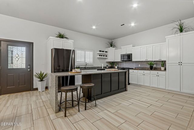 6036 Oleaster Drive, El Paso, TX 79932