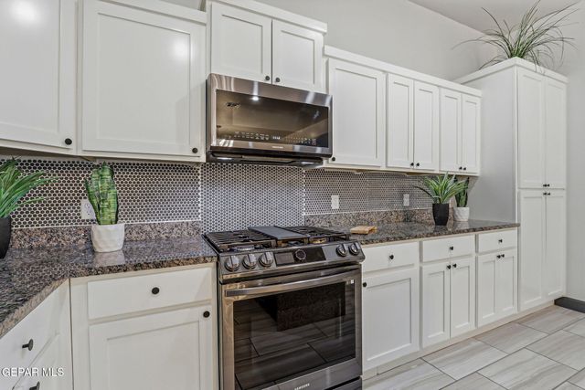 6036 Oleaster Drive, El Paso, TX 79932