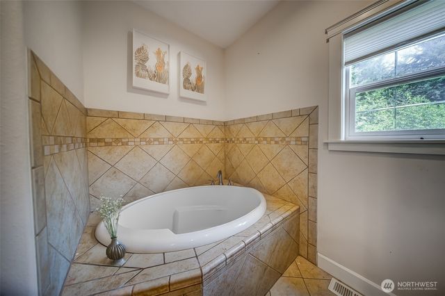 2873 SE Bloomfield Road, Shelton, WA 98584