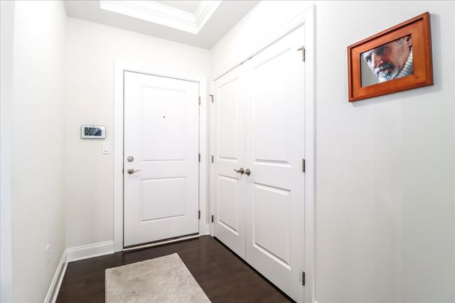 433 Brookside Court 433, Newtown, CT 06470