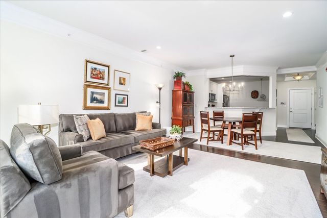 433 Brookside Court 433, Newtown, CT 06470