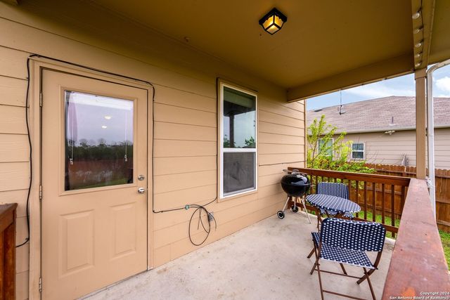 9779 Harbor Mist Ln, Converse, TX 78109