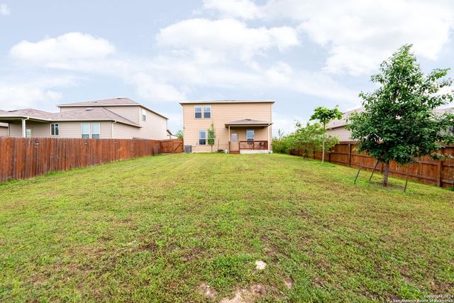 9779 Harbor Mist Ln, Converse, TX 78109