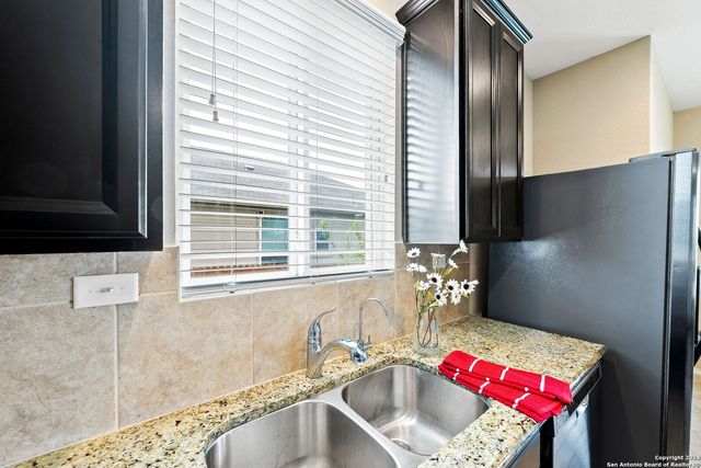 9779 Harbor Mist Ln, Converse, TX 78109