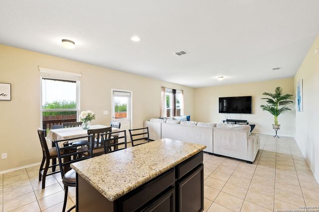 9779 Harbor Mist Ln, Converse, TX 78109
