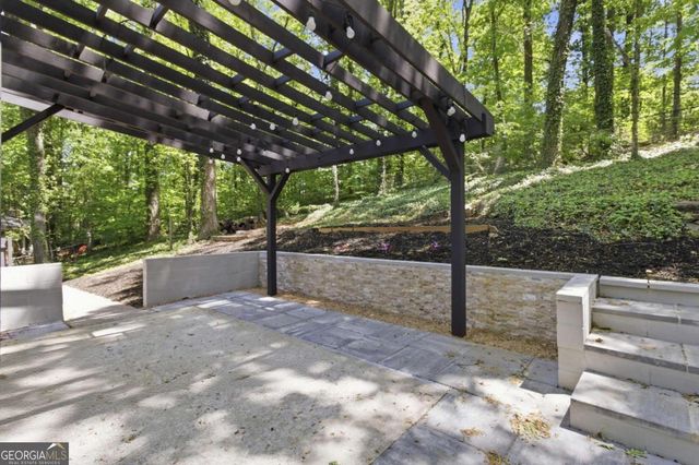 562 Hidden Hills Court, Marietta, GA 30066