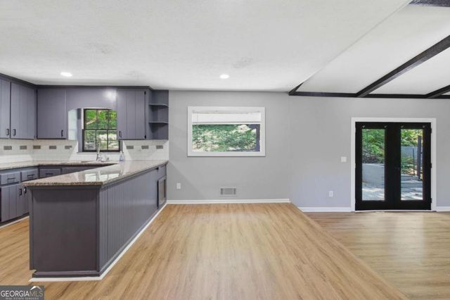 562 Hidden Hills Court, Marietta, GA 30066