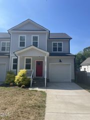 208 W Sycamore Street A, Zebulon, NC 27597