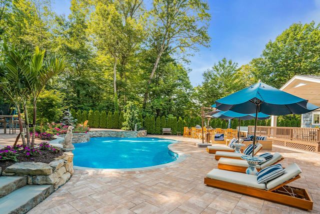 58 Buttonwood Drive, Dix Hills, NY 11746