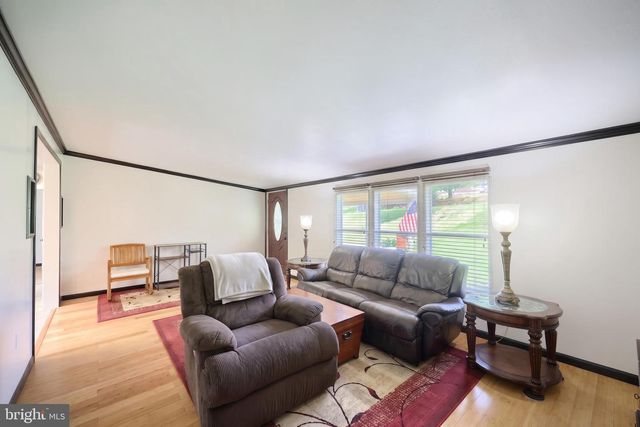 105 WEIRE RD, York, PA 17404