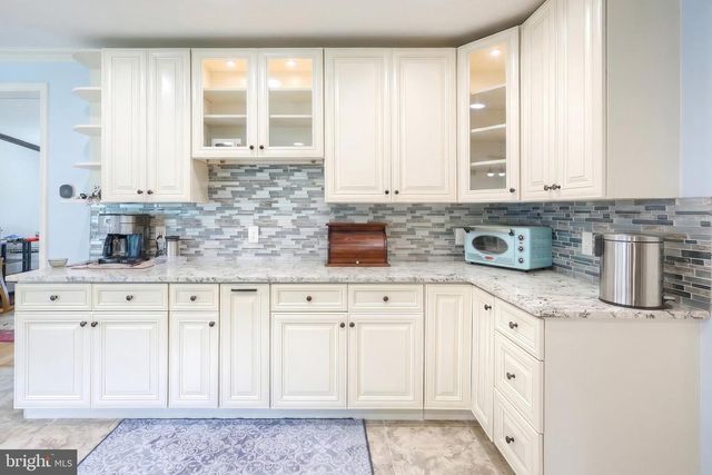 105 WEIRE RD, York, PA 17404