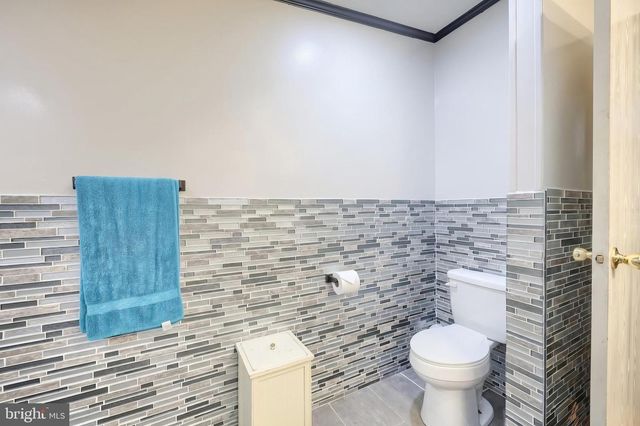 105 WEIRE RD, York, PA 17404
