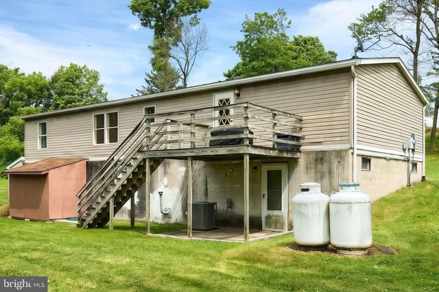 105 WEIRE RD, York, PA 17404