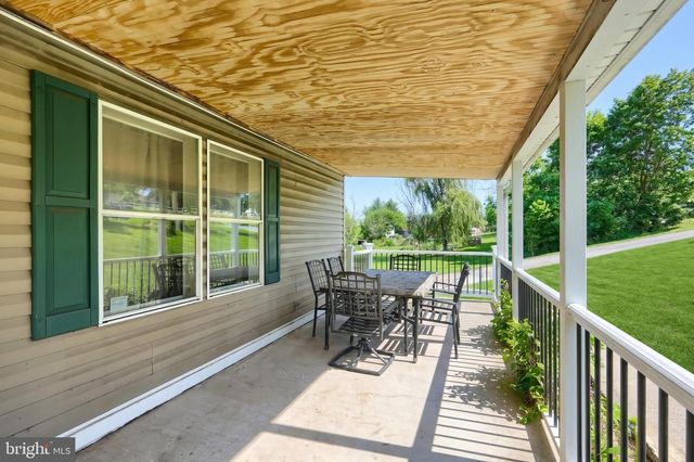 105 WEIRE RD, York, PA 17404