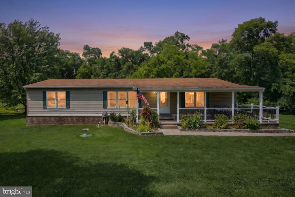 105 WEIRE RD, York, PA 17404