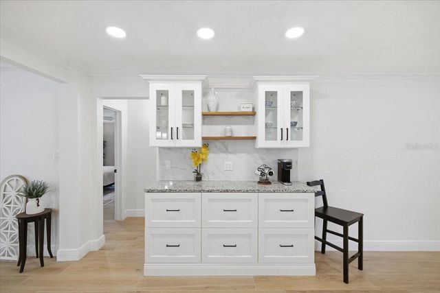 7536 18TH WAY N, St Petersburg, FL 33702