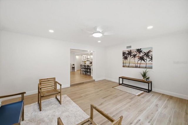 7536 18TH WAY N, St Petersburg, FL 33702