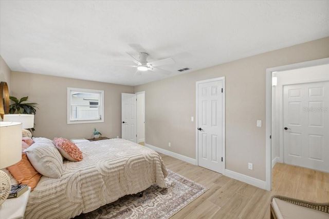 7536 18TH WAY N, St Petersburg, FL 33702