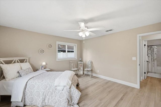 7536 18TH WAY N, St Petersburg, FL 33702