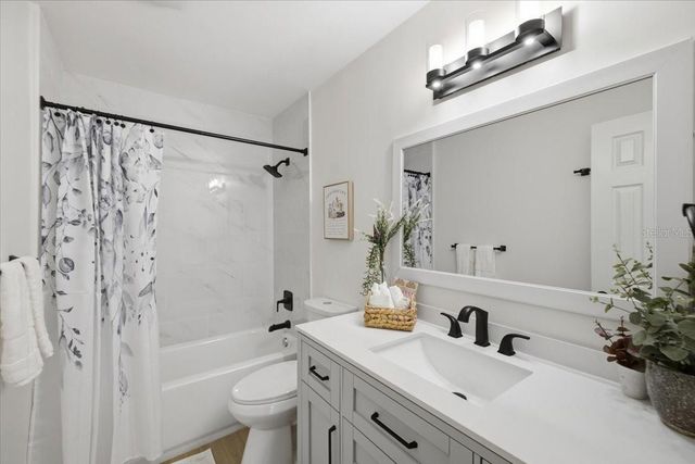 7536 18TH WAY N, St Petersburg, FL 33702