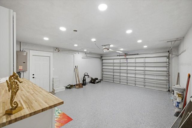 7536 18TH WAY N, St Petersburg, FL 33702