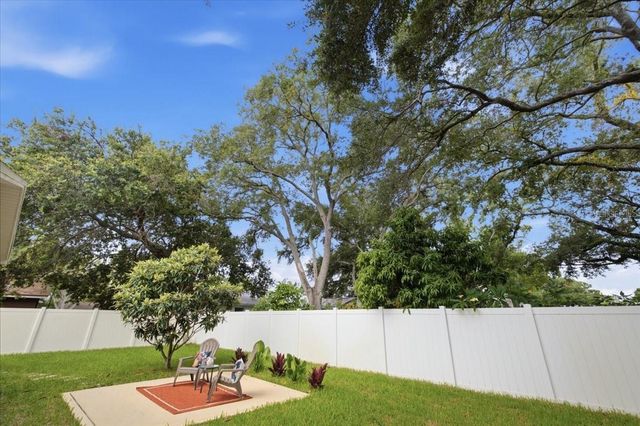 7536 18TH WAY N, St Petersburg, FL 33702