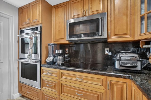 1319 E Hillsboro Boulevard 208, Deerfield Beach, FL 33441