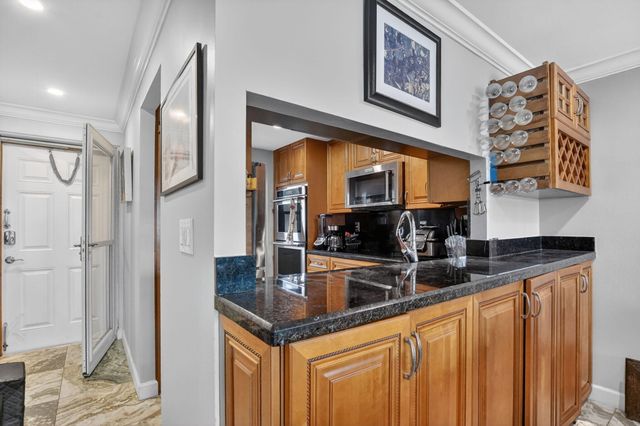 1319 E Hillsboro Boulevard 208, Deerfield Beach, FL 33441