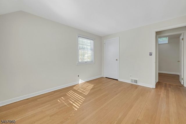 11 Mount Vernon Ave, Summit City, NJ 07901