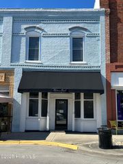 1 S Commerce Square 134, Washington, NC 27889