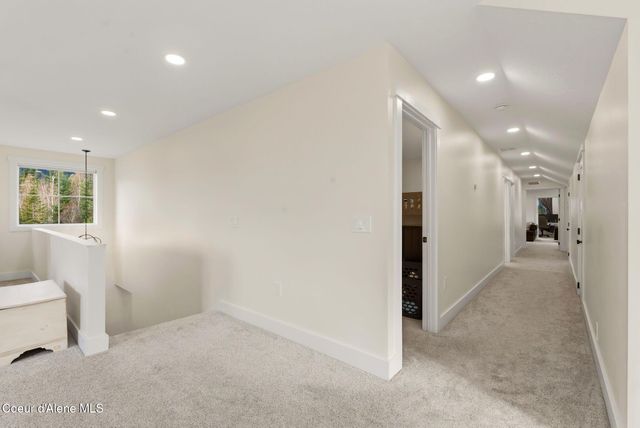 61 Lightfoot Dr, Sandpoint, ID 83864