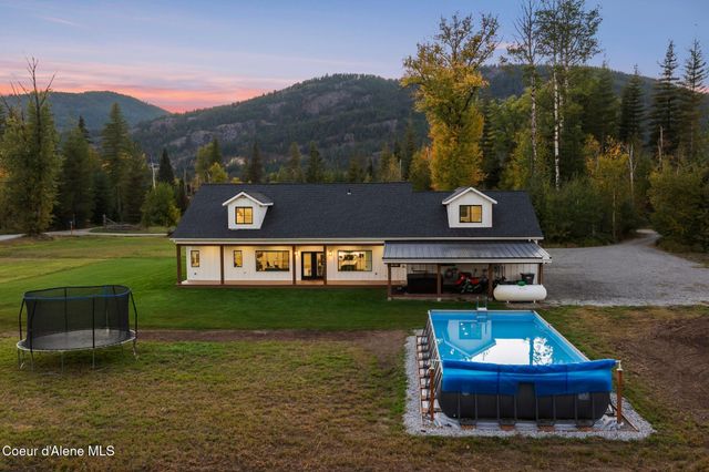 61 Lightfoot Dr, Sandpoint, ID 83864