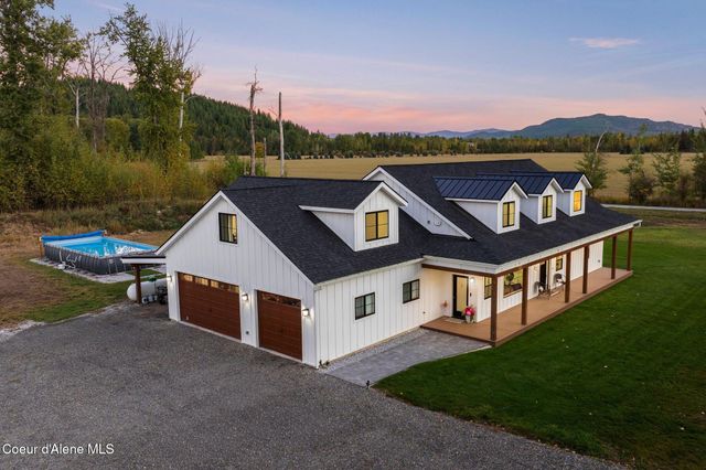 61 Lightfoot Dr, Sandpoint, ID 83864
