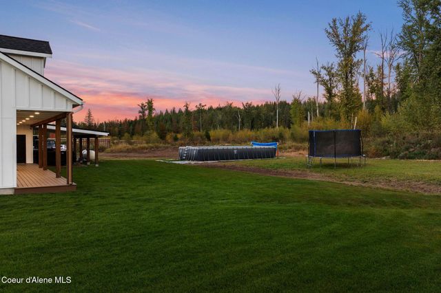 61 Lightfoot Dr, Sandpoint, ID 83864