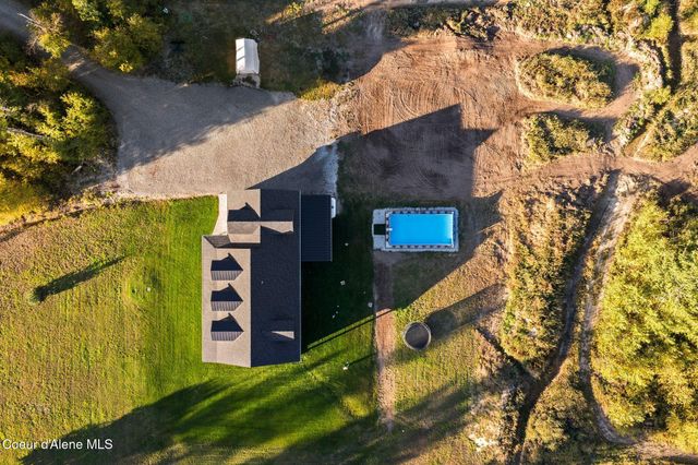 61 Lightfoot Dr, Sandpoint, ID 83864