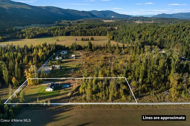 61 Lightfoot Dr, Sandpoint, ID 83864