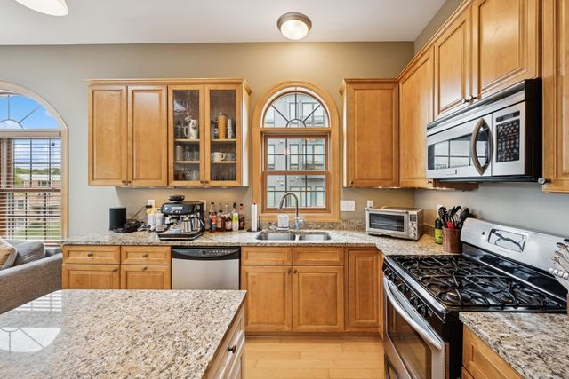 3125 Inglewood Avenue S 201, Saint Louis Park, MN 55416