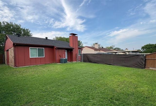 1206 High Valley Drive, Garland, TX 75041