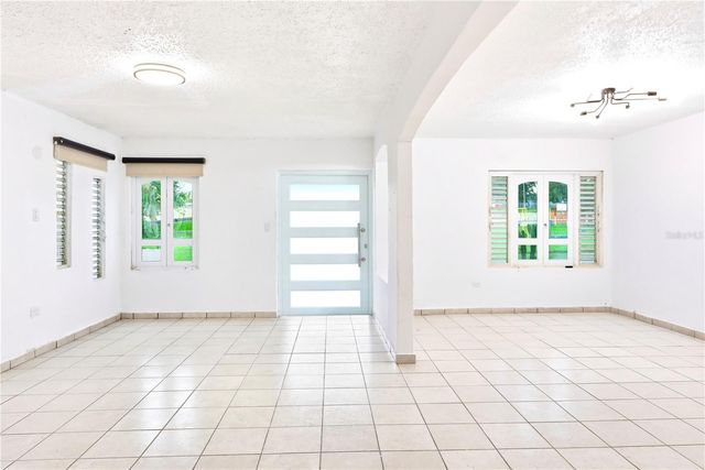 ESTANCIAS RIO HONDO K19 RIO BOTIJAS, Bayamon, PR 00961