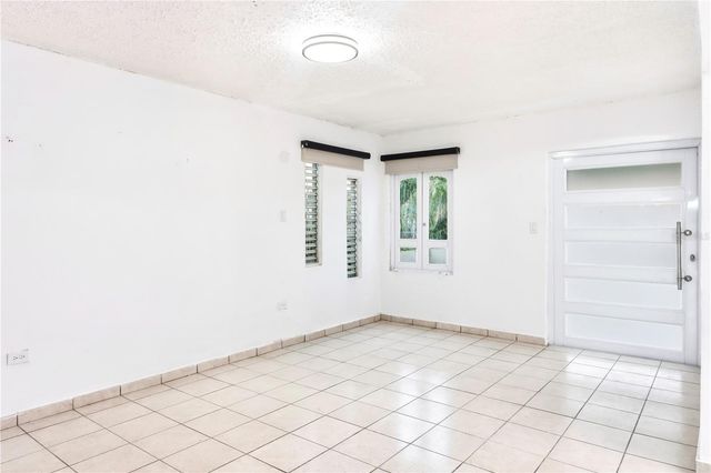 ESTANCIAS RIO HONDO K19 RIO BOTIJAS, Bayamon, PR 00961