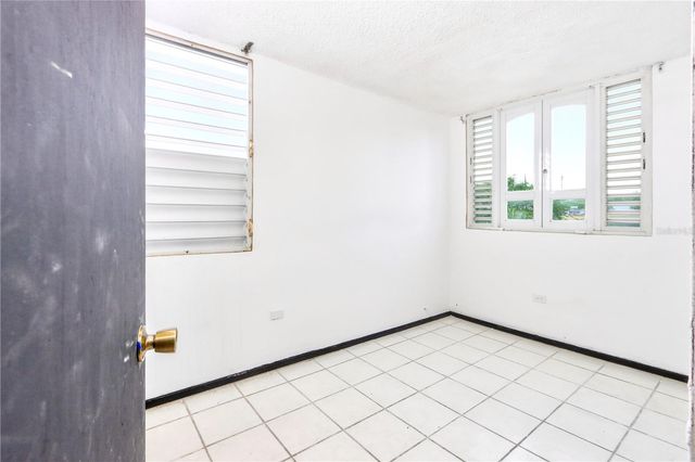 ESTANCIAS RIO HONDO K19 RIO BOTIJAS, Bayamon, PR 00961