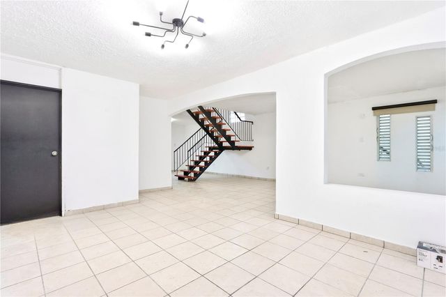 ESTANCIAS RIO HONDO K19 RIO BOTIJAS, Bayamon, PR 00961