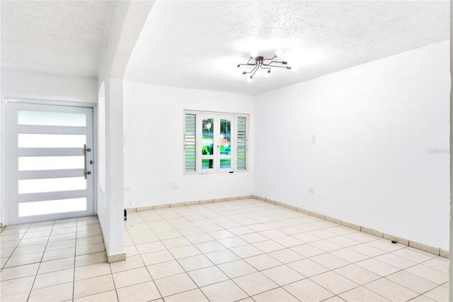 ESTANCIAS RIO HONDO K19 RIO BOTIJAS, Bayamon, PR 00961