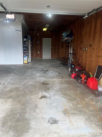 31822 Slumber Lane, Fraser, MI 48026